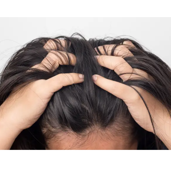 Pour une rentrée sans poux : la prévention naturelle qui fait la différence