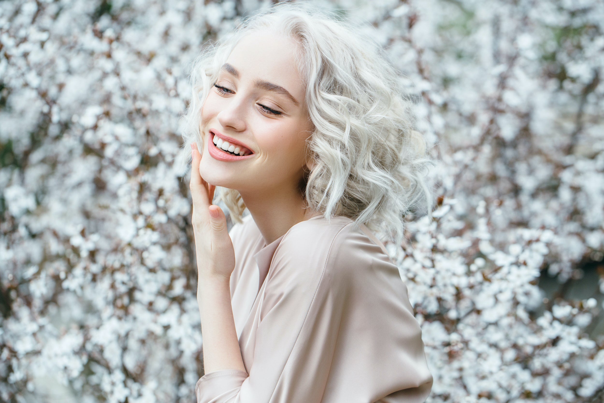 Cheveux blonds | Comment les entretenir entre vos rendez-vous au salon?