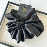 Chouchou en satin 18 cm