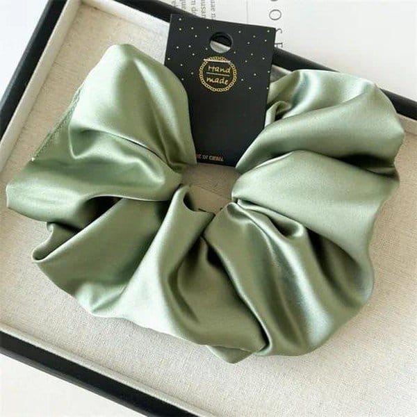 Chouchou en satin 18 cm - Boutique du Cheveu